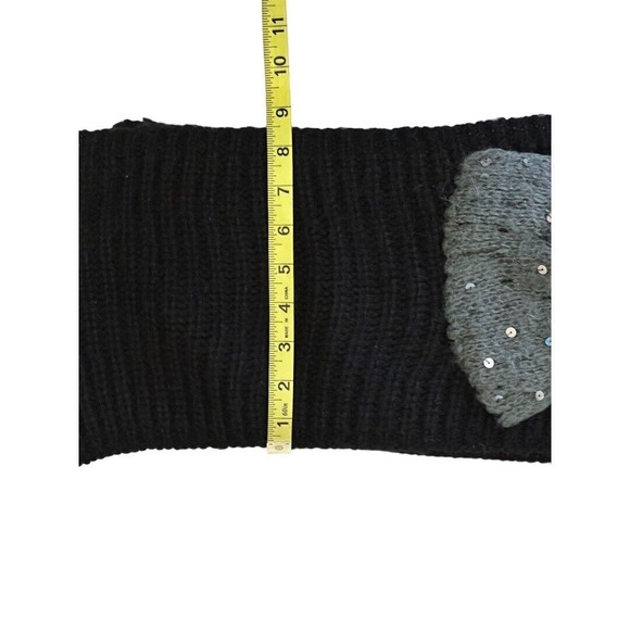 Betsey Johnson Black chunky Knit gray sequin bow infinity scarf one size - Picture 4 of 5